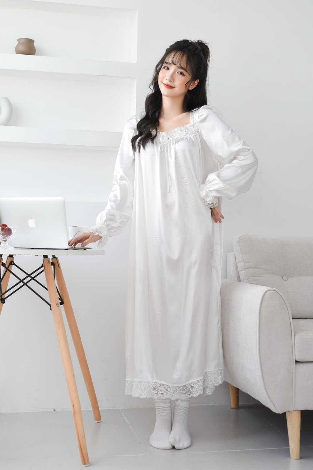 pijama với chất liệu lụa 