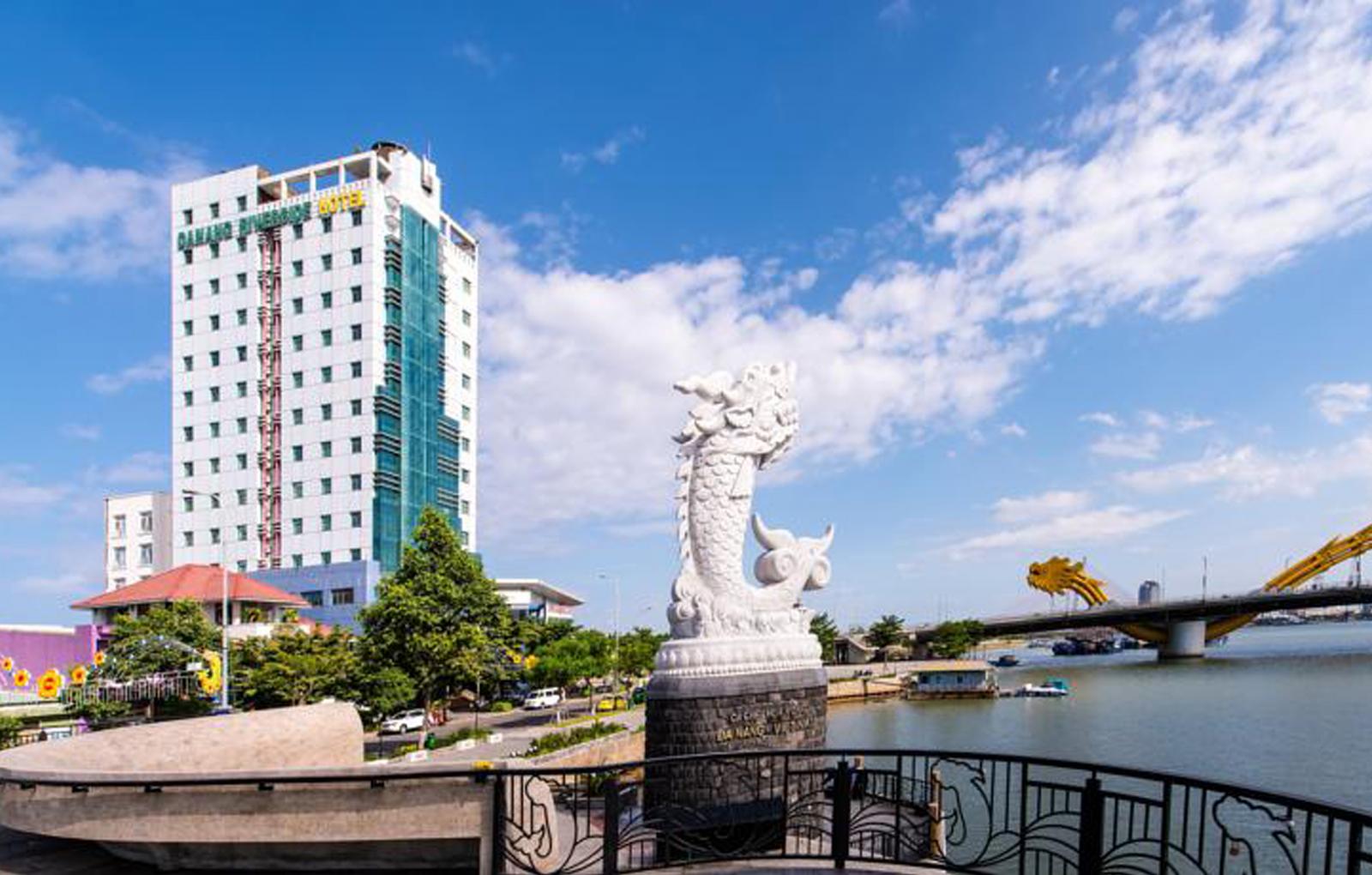 nhà hàng danang riverside hotel