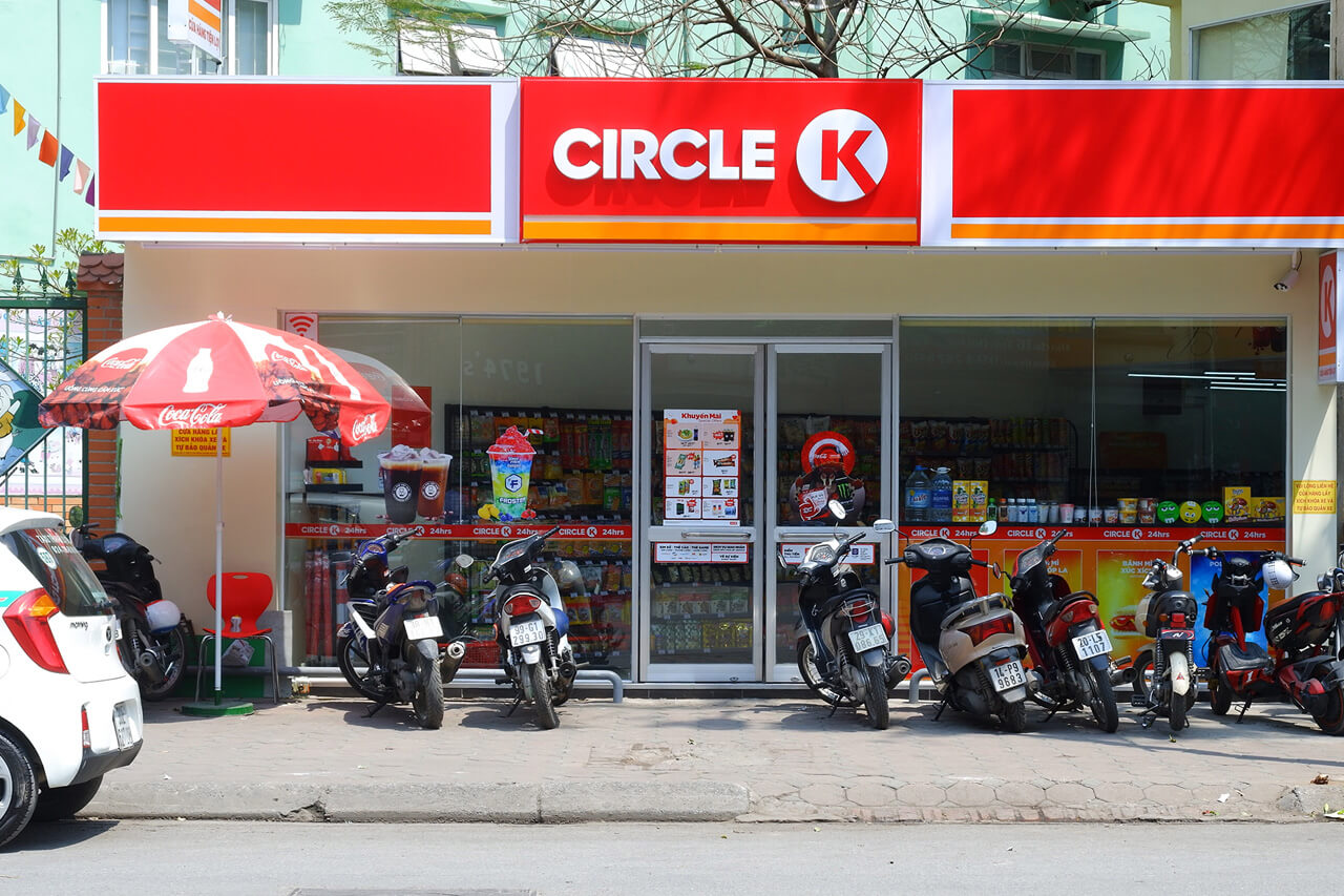 Circle K phục vụ liên tục 