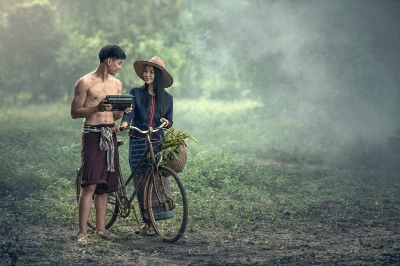 Ca dao tục ngữ Việt Nam về tình cảm đôi lứa