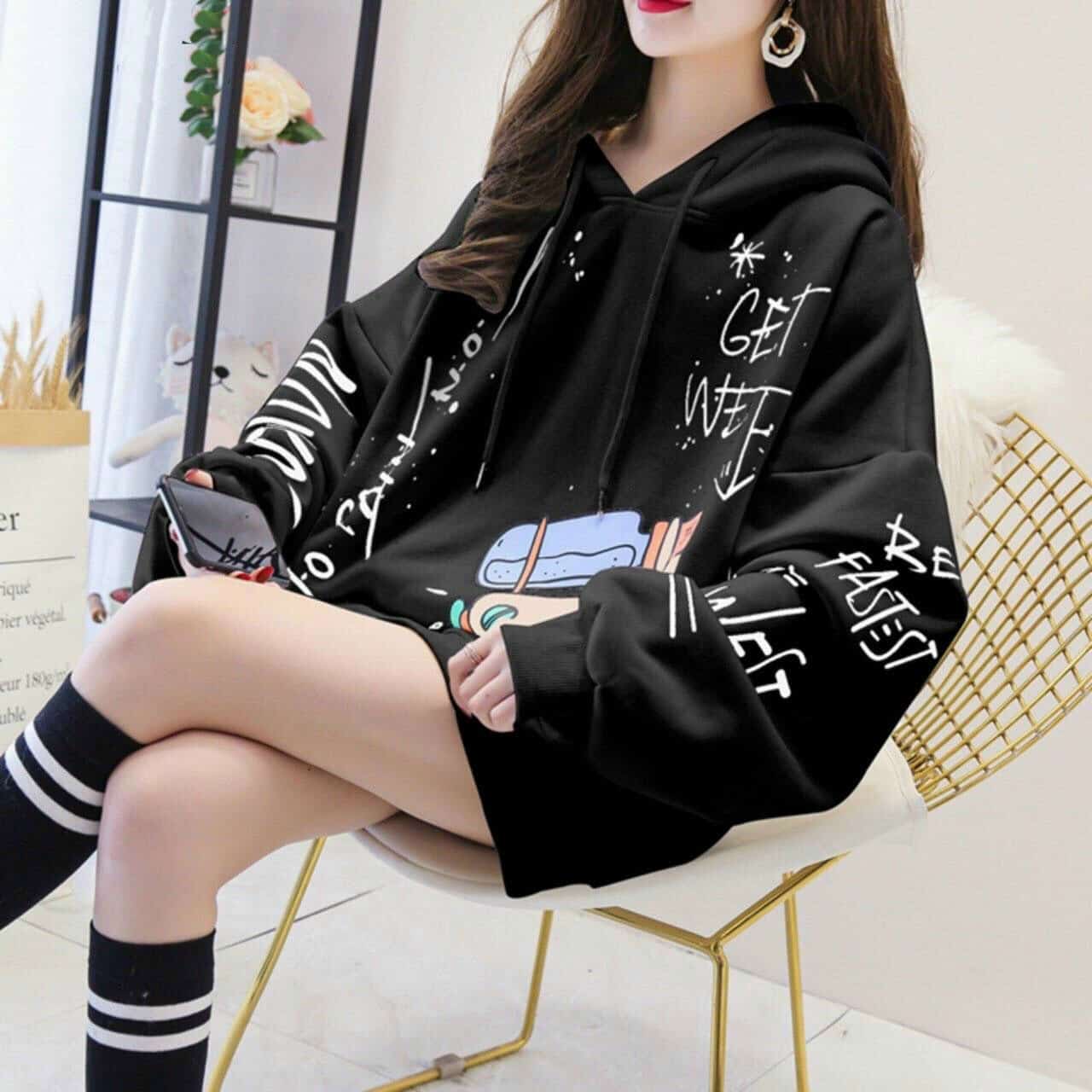 cách phối đồ đẹp cho nữ đi chơi với hoodie