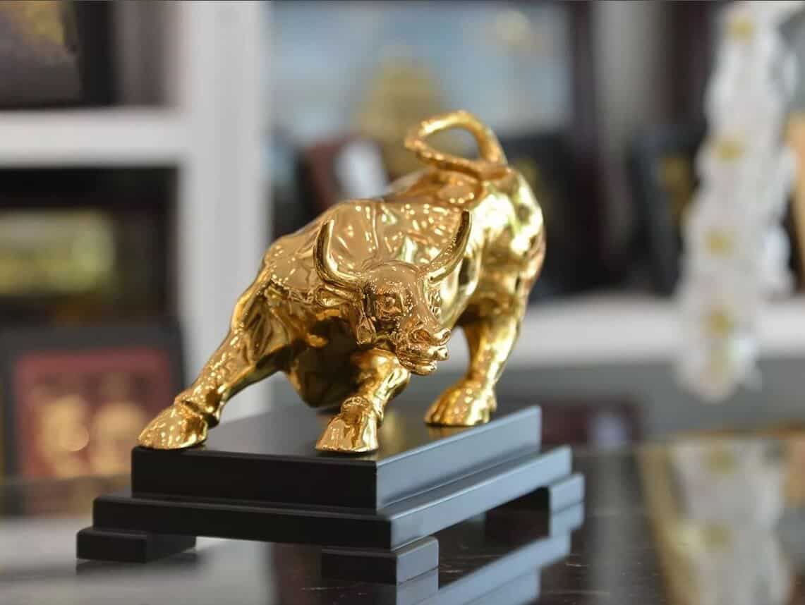 Trâu vàng phong thủy