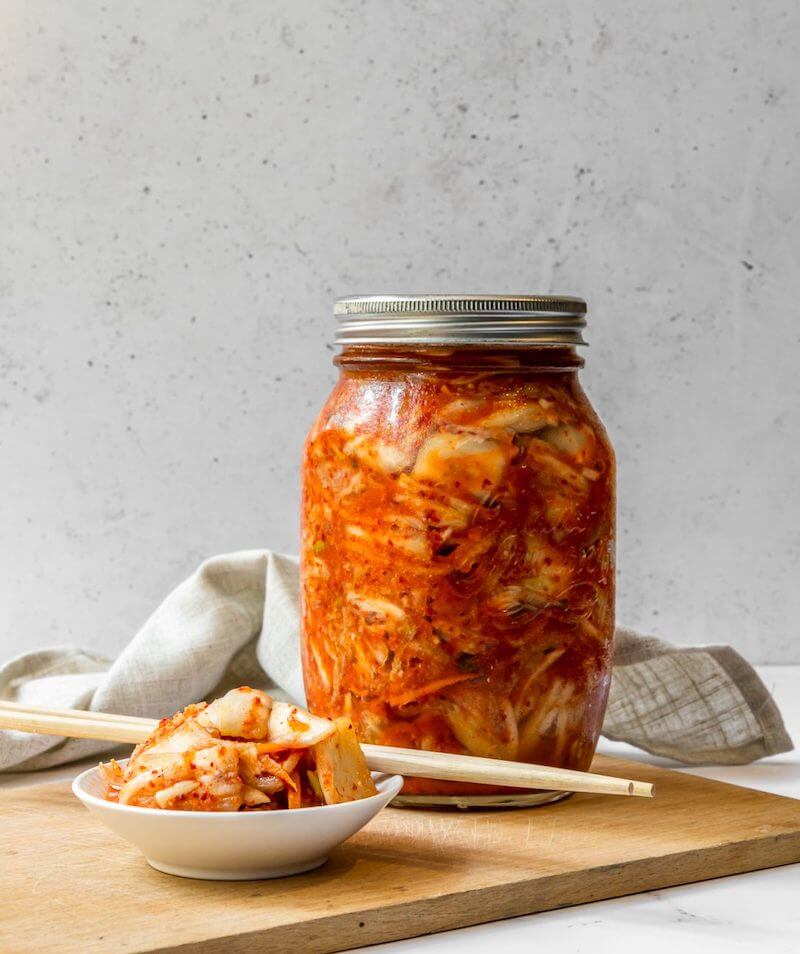 100g kim chi bao nhiêu calo? Ăn kim chi có tốt không?