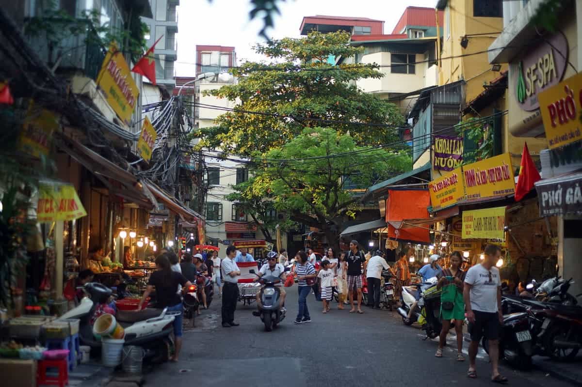 chợ cá nổi tiếng hà nội