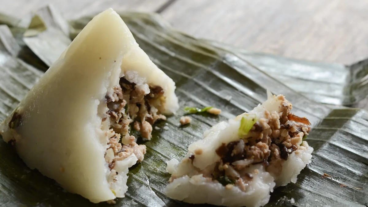 Giảm cân có nên ăn bánh giò không? 1 cái bánh giò bao nhiêu calo?
