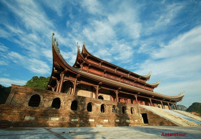 Du lịch chùa Tam Chúc