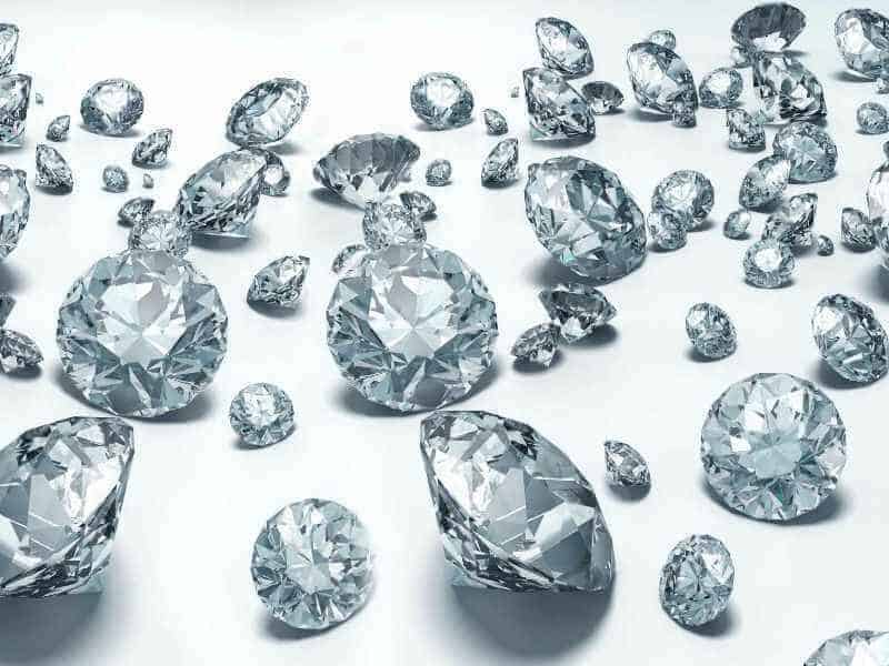 Kim cương tự nhiên hiếm hơn kim cương tổng hợp