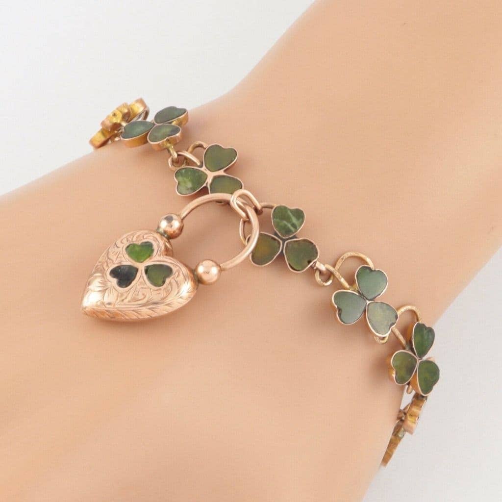 vòng đá phong thủy hợp mệnh