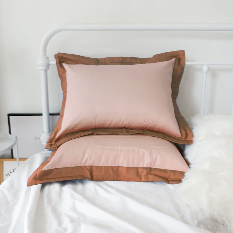 Vỏ gối Amando Develop lụa satin màu nâu