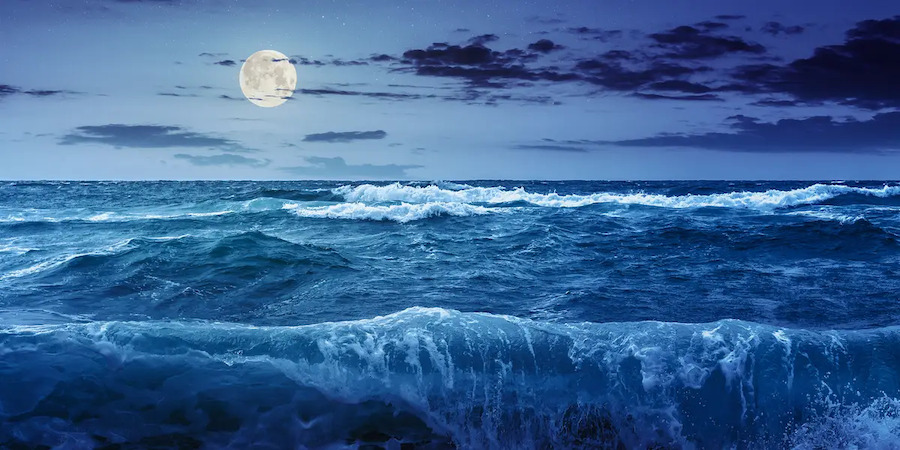 Thủy triều mạnh nhất vào lúc trăng tròn