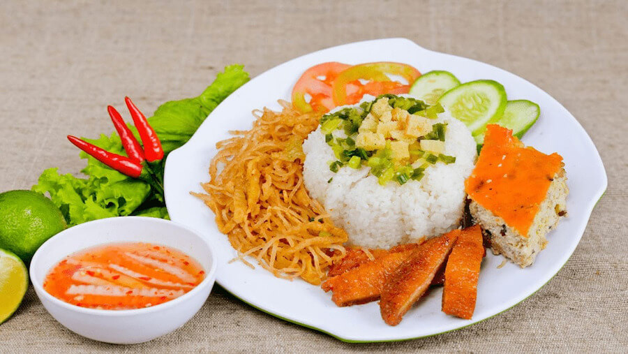 Đến tháng Chạp, cơm tấm có vị rất đặc biệt