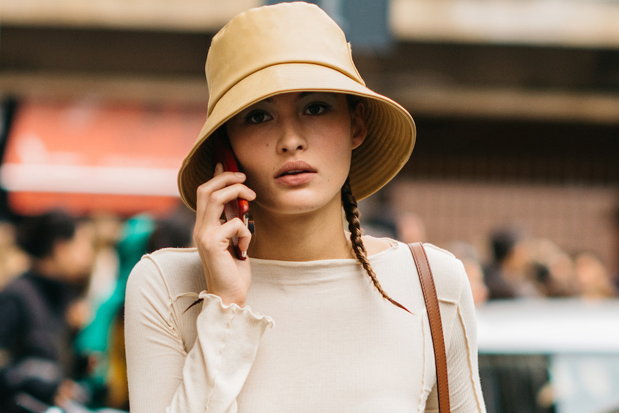 Chọn phụ kiện cho cô nàng da ngăm