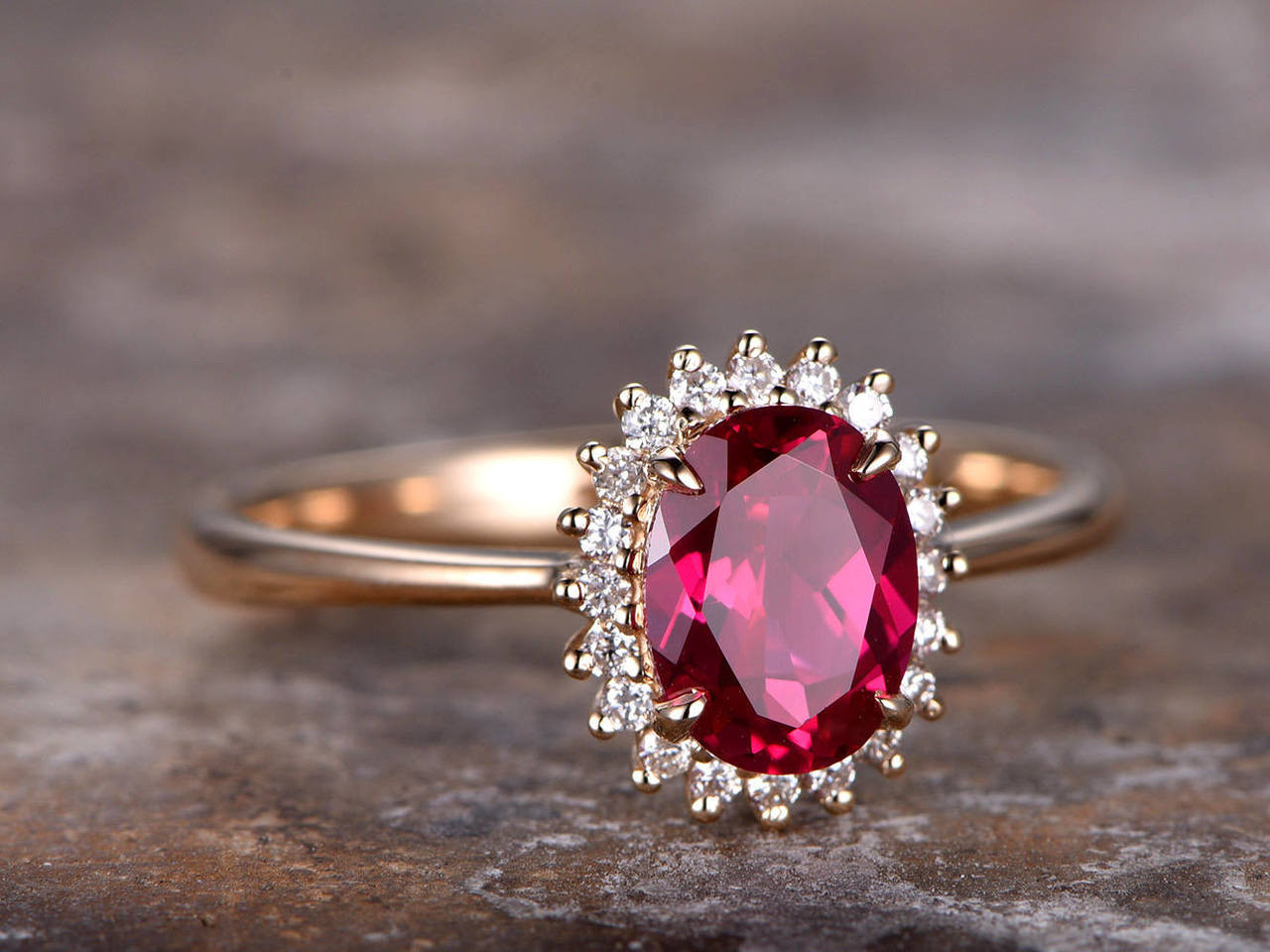 giá của một chiếc nhẫn với hồng ngọc